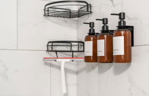 Large House Near Truist Field 15 mins to ATL and Six Flags - Foto 4