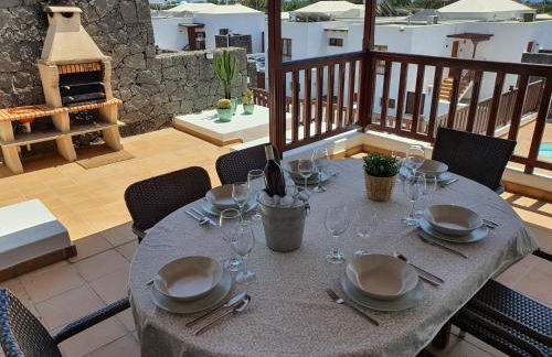 Lujosa Villa 4 hab Piscina, Jacuzzi y Vistas Mar - Photo 11