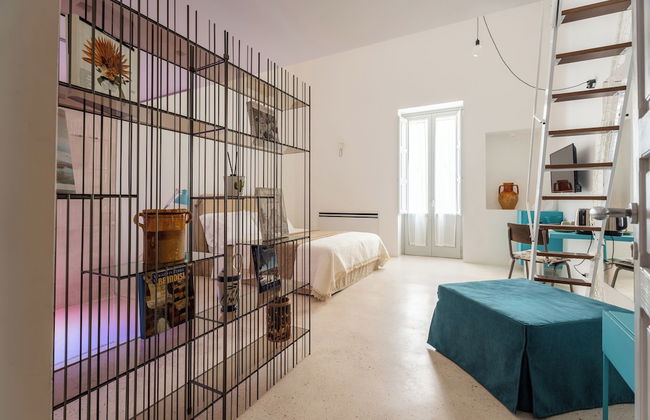 Donna Domenica Boutique Suites - Photo 13