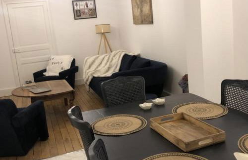 Maison rénovée à Moulins avec jardin et véranda - FR-1-489-469 - Foto 23