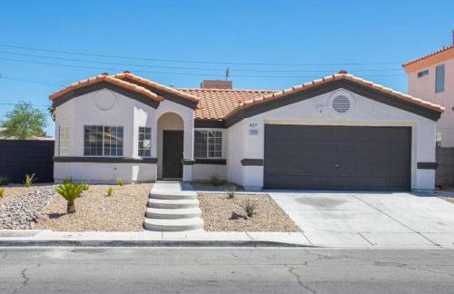 Fantastic 4BR with Pool and Games - Foto 3