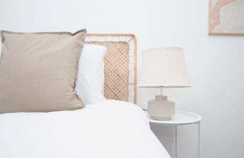 Modern Two BR | Free Parking - Foto 40