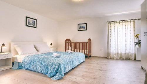 Apartment With Modern Decor and Spacious Garden, 3 km From the Beach - Foto 4