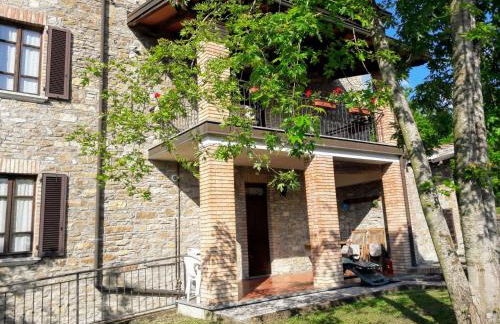 Refurbished 3 Bedroom Farmhouse in Emilia - Photo 19