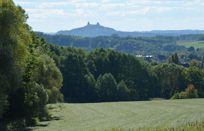 Comfortable Detached House With Large Garden - Photo 38