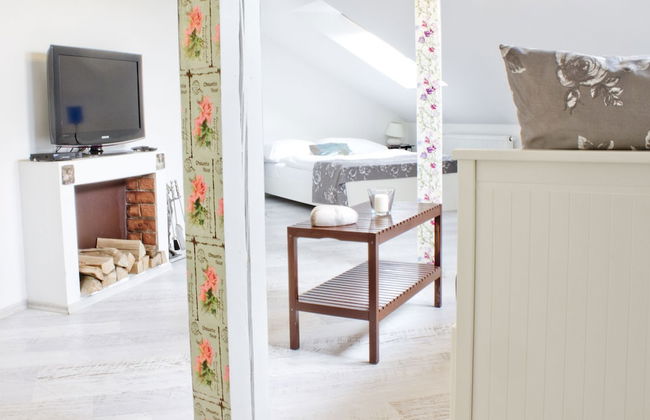 Royal Court Apartments - Photo 45