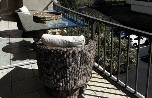 Luxury Beachfront Condo, Pool, Tennis Court, Sauna, Gym #locationenvy - Photo 48