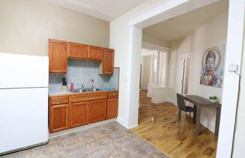 Downtown 1BR Stay Walk to Cafes & Parks - Foto 10