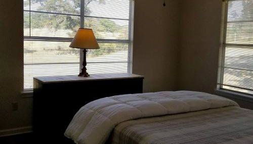 Lakefront Texas Hill Country Rental near Bandera, TX - Foto 5