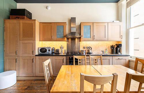 Stylish West Kensington Flat with Character - Foto 12