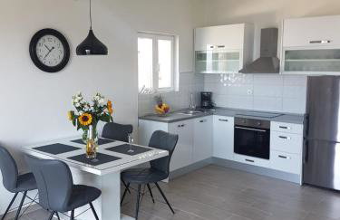 Apartmani i studio Big Hill - Foto 42