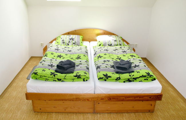 3 bedroom House in Stárkov with swimming pool and garden - Photo 12