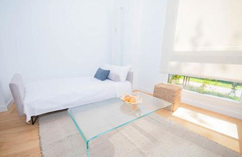 For You Rentals Bonito y acogedor apartamento TEMPORAL cerca al Estadio Bernabeu - Madrid VDS280 - Photo 21