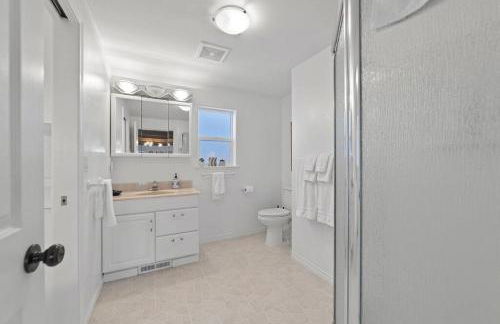 New Beautiful Waterfront at Sandy Point - Photo 4