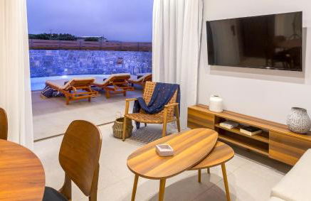 Stefi Villas - Deluxe Pool Bliss Retreats - Photo 18