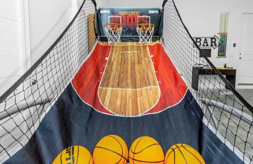 5BR Serenity Tampa Pool and Hot tub - Foto 31