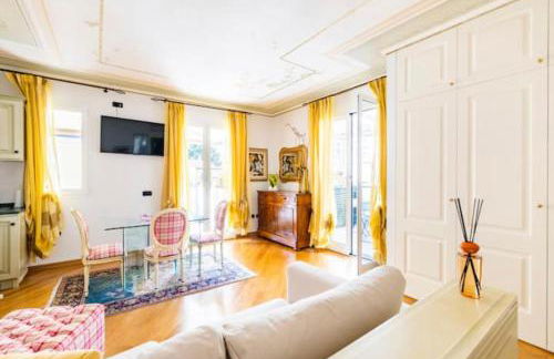 Bilocale affrescato con box privato & spiaggia a 150m - Foto 10