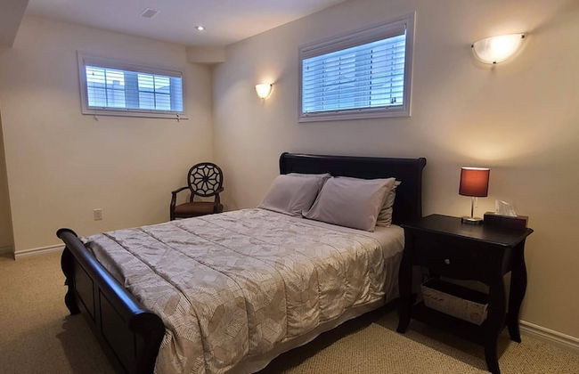 Spacious 2 BR, 3 Beds, Sleeps 6, Kitchen, Laundry - Foto 2