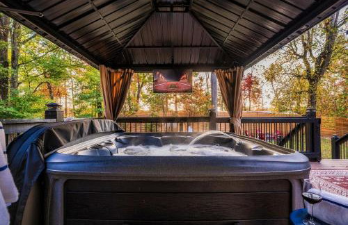 Keener Hollow Family Retreat Hot Tub Sauna Near Pigeon Forge - Photo 62