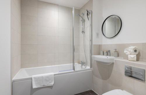 31 Grand Court - Lovely Home Near Canal, Park, & Central MK - Photo 23