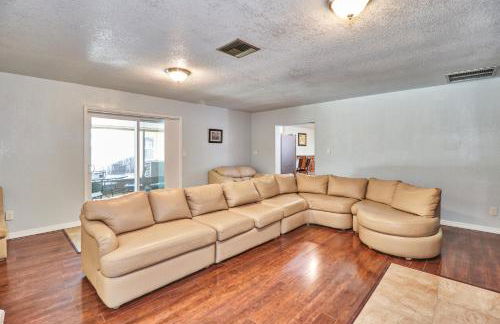 12 Guest Oasis Pool Privacy and Comfort Await - Foto 2