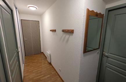Appartement 4 pièces pour 6-8 personnes, 2 chambres, 1 cabine, 2 canapés-lit double dans le salon, au pied des pistes et piscine l'été, wifi fibre - Foto 48