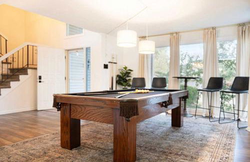 Cozy & Elegant Gem Fenced Yard BBQ & Games - Foto 12