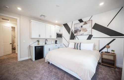 Modern Spacious 6BR Villa with Game Loft 5 Min to Strip, Stadium & Shopping! - Foto 44