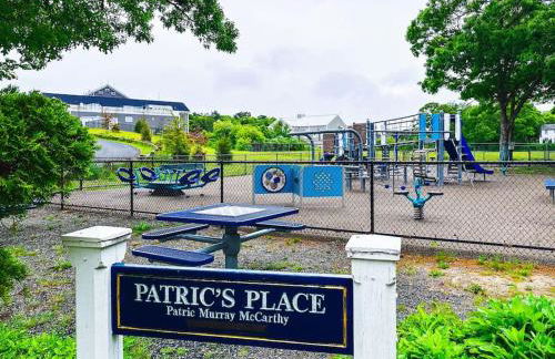 Spacious 4BR Home near Water Park, Pond & Beaches - Foto 16