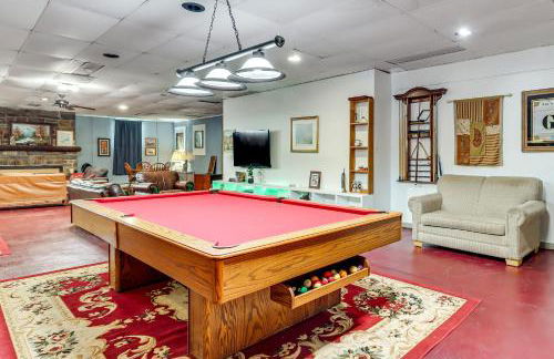 4 Mi to Mauch Chunk Lake Spacious Apt with Bar! - Foto 10