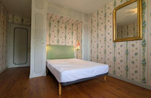 Maison calme avec grand terrain, proche commodités et sites médiévaux - FR-1-582-133 - Foto 13