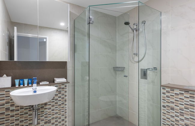 Meriton Suites Adelaide Street, Brisbane - Photo 43