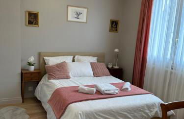 Maison Grand Paris avec jardin et parking privé proche RER B et M14 - Foto 1