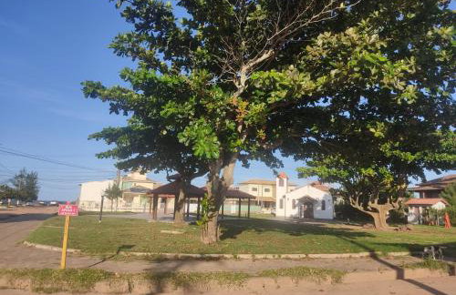 Unamar Cabo Frio, Condomínio Verão Vermelho 1, Casa Privativa a 100 metros da praia! - Foto 4