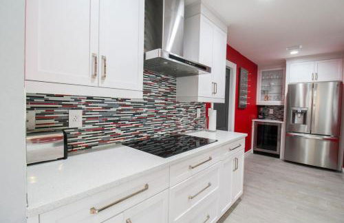 Chic 3 BR Private Pool Home in Lehigh Acres - Foto 30