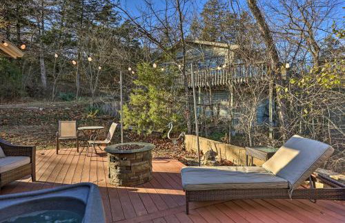 Holiday Island Home: Hot Tub & Wood Stove! - Foto 29