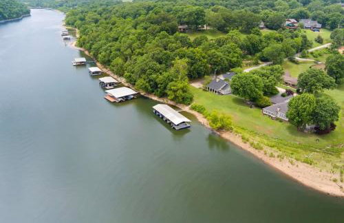 Shoreline Serenity-Direct Lake Access - Foto 39