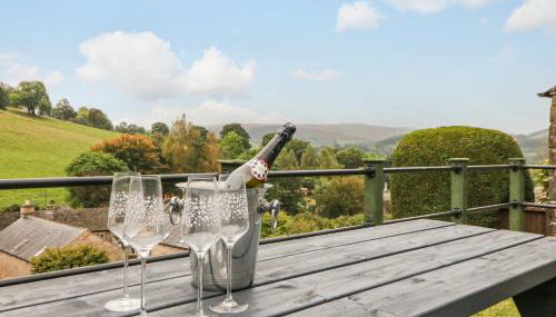 1 Orchard View - Photo 2