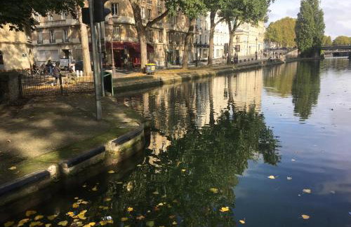 Paris, au bord du Canal Saint Martin - Foto 19