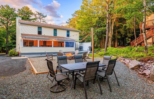 5mi to Big Boulder Hot tub Patio Firepit Fast WiFi - Foto 18