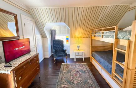 Historic Loft on top of The Governor's Mansion - Foto 8