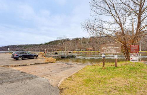 Rockaway Beach House w/ Attached Dock & Hot Tub! - Photo 28