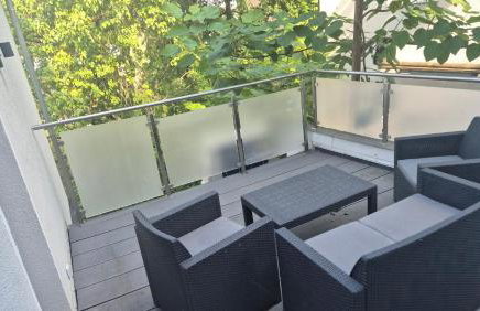 Volkspark-3-Zimmer-Wohnung-4 Betten-Mainz - Photo 1