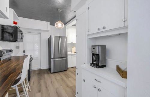 Comfy and quiet Steps to fun events downtown - Foto 8