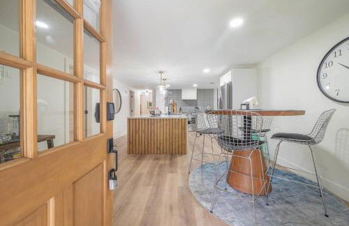 Contemporary Oaks | Heated Pool + Screened Lanai - Foto 4