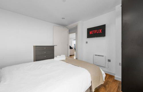 Penthouse Skyline – 2BR, Massive Terrace Retreat - Foto 13