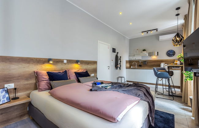 Number 1 Deluxe Apartments - Foto 4