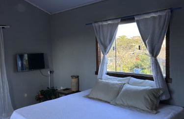 Casa Privativa em Arraial d'Ajuda - 1 Quarto com 2 camas, Cozinha e Banheiro - 10 Minutos do Centro - Sem Estacionamento - Foto 6