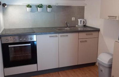 Waterfall House Getaway - Photo 54