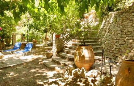 Angela's River Paradise Cottages - Foto 1